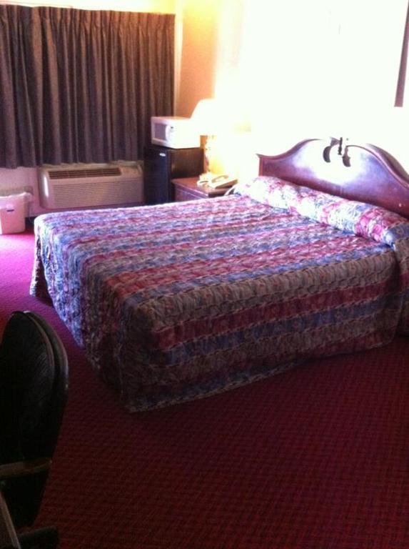 Midtown Motel Newport News Habitación foto
