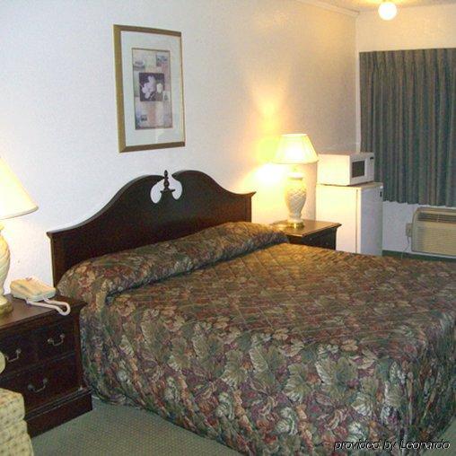 Midtown Motel Newport News Habitación foto